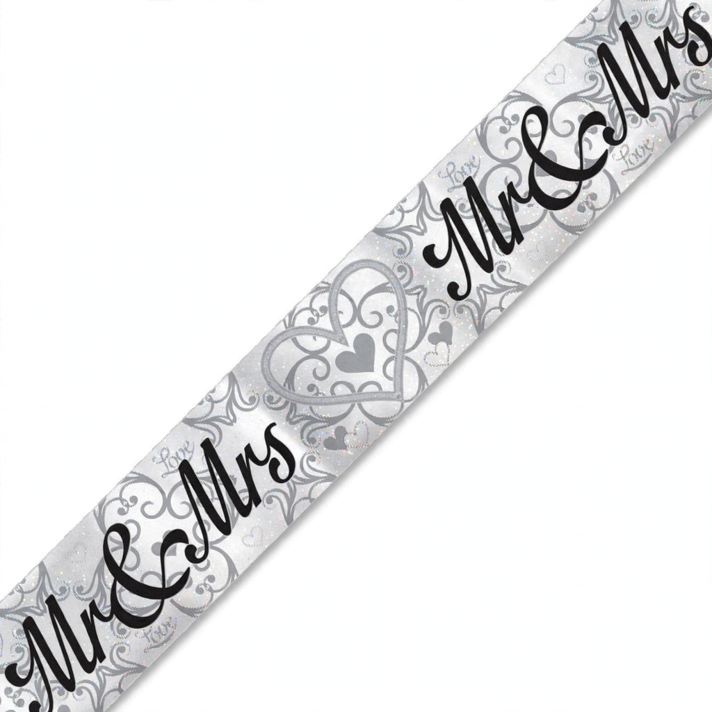 Close-up of metallic finish and pennant bunting style on Mr & Mrs banner