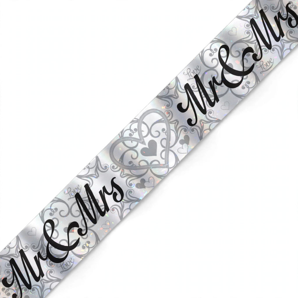 9ft Mr & Mrs metallic banner with individual letter pennants
