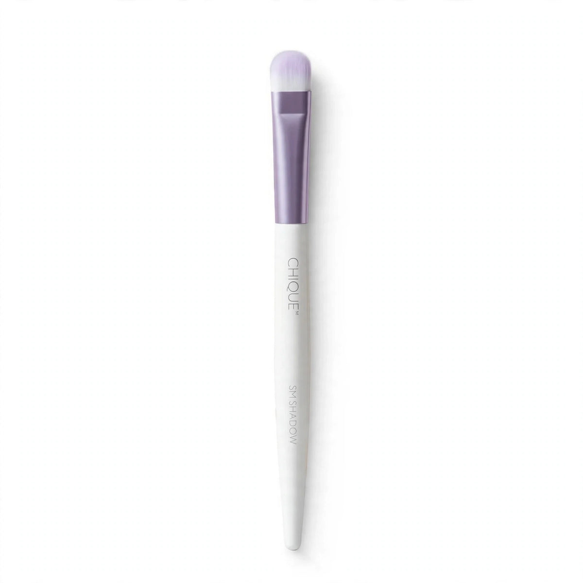 Chique Royal Eyeshadow Brush with synthetic bristles and ergonomic handle