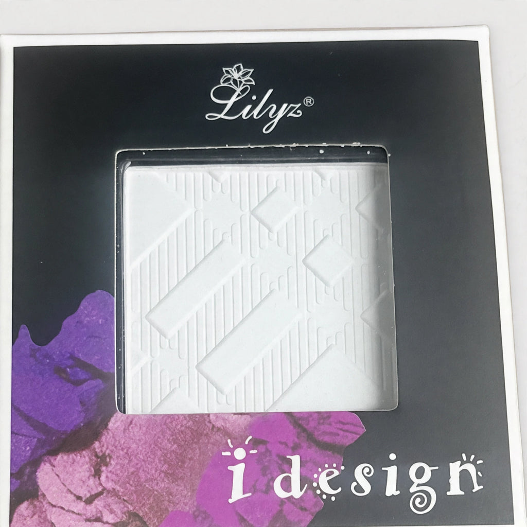 Close-up of Lilyz Design Eyeshadow Mono Snow White single pan