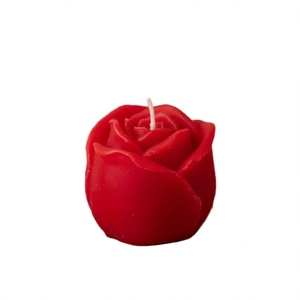 Scented rose candle shaped like a delicate rose
