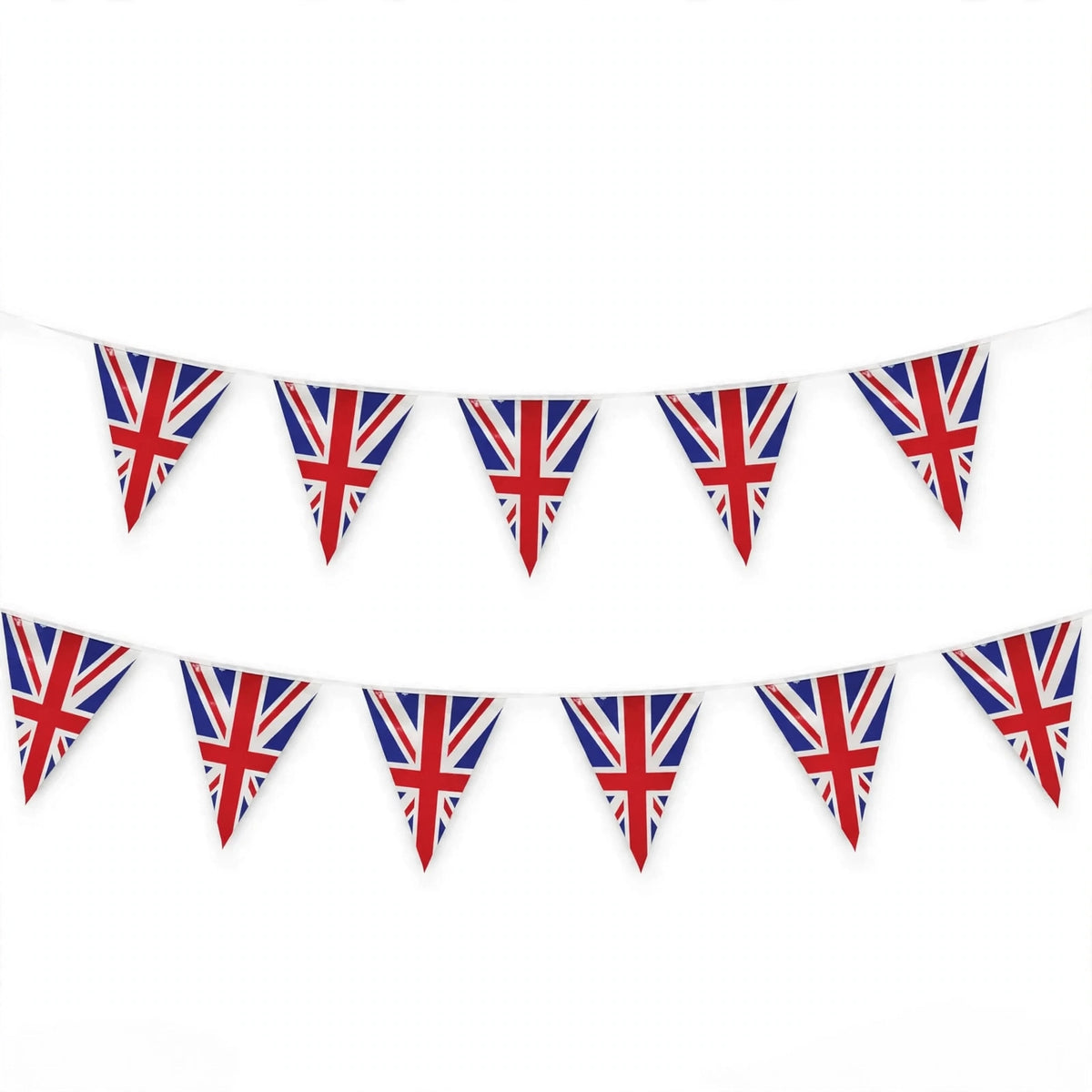Union Jack triangle bunting with 11 flags measuring 31 by 20 centimeters on a 4 metre string